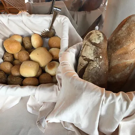 L'approdo Pettenasco