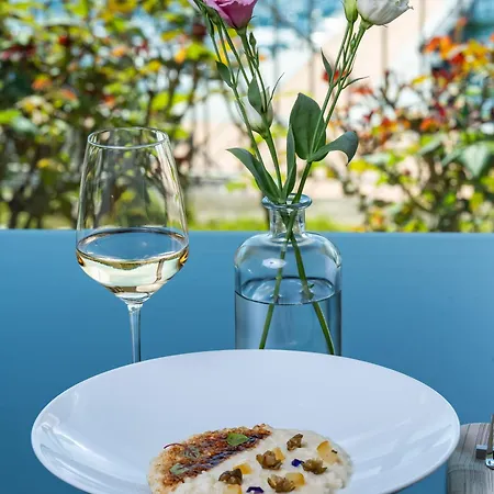 L'approdo Pettenasco