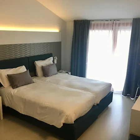 L'approdo 4*